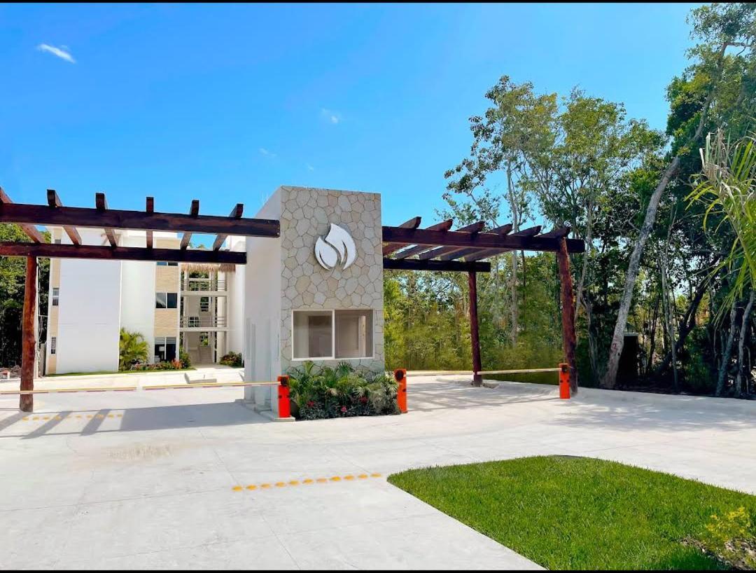 2-Bedroom Condo By The Jungle W/ Swimming Pool Puerto Morelos Bagian luar foto